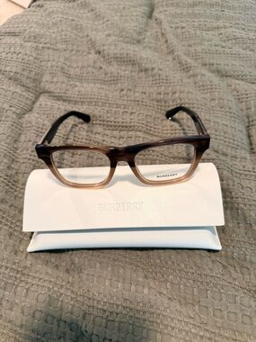 Burberry Brown Gradient Rectangular Glasses